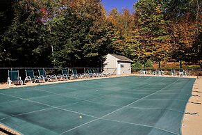 Bartlett Condo w/ Mountain Views Near Ski Resorts!
