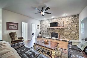 Near Sugar Mtn Resort: Banner Elk Haven w/ Views!