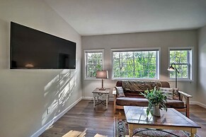 Near Sugar Mtn Resort: Banner Elk Haven w/ Views!