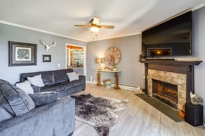 Resort Amenities: Beech Mtn Condo Near Skiing!