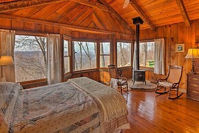 Cozy Cumberland Mountain Cabin w/ Stunning Views!
