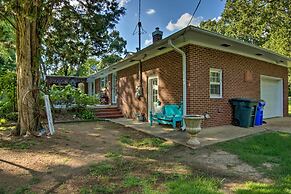 Charming Florence Getaway w/ Fireplace & Grill!