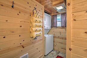 Cozy Augusta Cabin w/ Grill - Walk to Main St