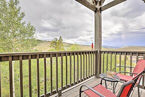 2-story Condo w/ Mtn View, Steps to Ski Lift!