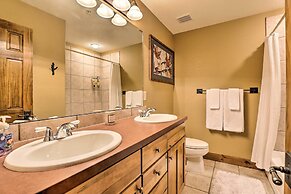 2-story Condo w/ Mtn View, Steps to Ski Lift!