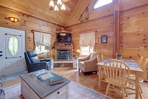 Lakewood Lodge Escape w/ Fire Pit