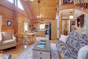 Lakewood Lodge Escape w/ Fire Pit