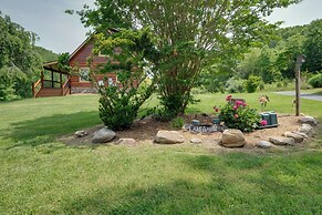 Lakewood Lodge Escape w/ Fire Pit