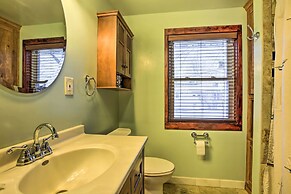 4 Season, Waterfront Houghton Lake House w/ Dock!