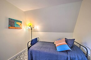 Boothbay Apt w/ Furnished Deck ~ 1 Mi to Bay