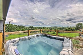 Chic Williamstown Retreat With Pool & Hot Tub!