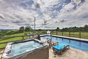 Chic Williamstown Retreat With Pool & Hot Tub!