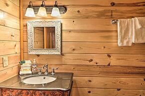 Cosby Cabin w/ Hot Tub ~ 18 Mi to Gatlinburg!