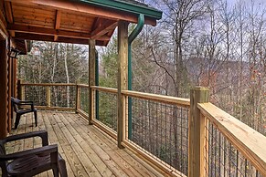 Cosby Cabin w/ Hot Tub ~ 18 Mi to Gatlinburg!