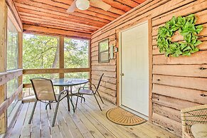 Bright Davis Escape w/ Screened-in Porch!