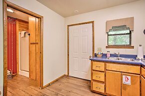 Bright Davis Escape w/ Screened-in Porch!