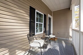Charming Huntsville Home w/ Deck!