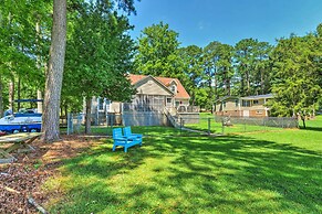 Beautiful Lakefront Retreat w/ Dock & Grill!