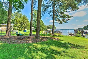 Beautiful Lakefront Retreat w/ Dock & Grill!