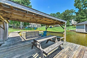 Beautiful Lakefront Retreat w/ Dock & Grill!