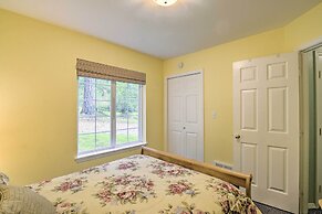 Anderson Island Retreat w/ Lakefront Deck & Canoe!