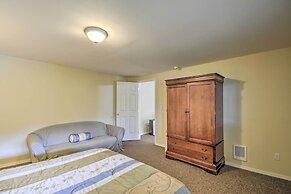 Anderson Island Retreat w/ Lakefront Deck & Canoe!