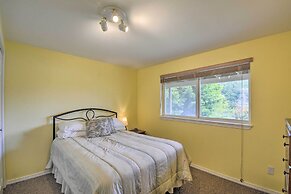 Anderson Island Retreat w/ Lakefront Deck & Canoe!