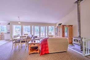 Anderson Island Retreat w/ Lakefront Deck & Canoe!