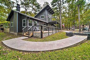 Cape Royale Cottage w/ Fire Pit & Water Views