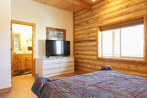 Brian Head Cabin Minutes From Slopes w/ Game Room!