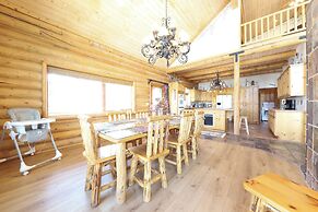 Brian Head Cabin Minutes From Slopes w/ Game Room!