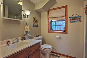 Family-friendly Massanutten Log Home w/ Views!