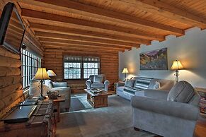 Family-friendly Massanutten Log Home w/ Views!