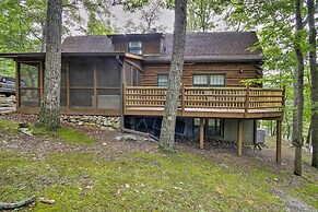 Family-friendly Massanutten Log Home w/ Views!