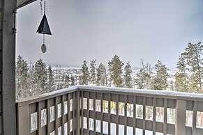 Cozy Mountain Getaway w/ Ski Shuttle Access!