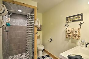 Cozy Mountain Getaway w/ Ski Shuttle Access!