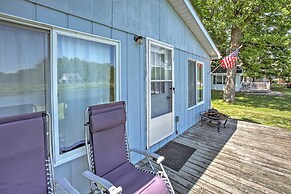 Cozy Lakefront Hale Cabin w/ Access to Boat Ramp!