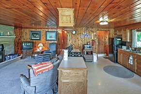Cozy Lakefront Hale Cabin w/ Access to Boat Ramp!