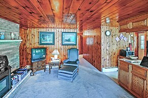 Cozy Lakefront Hale Cabin w/ Access to Boat Ramp!