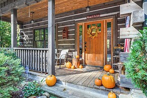 Hot Tub & Fire Pit: Getaway Near Nantahala Gorge!