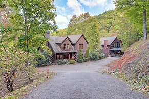 Hot Tub & Fire Pit: Getaway Near Nantahala Gorge!