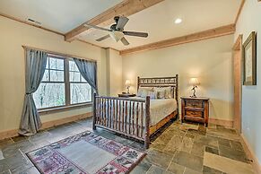 Hot Tub & Fire Pit: Getaway Near Nantahala Gorge!