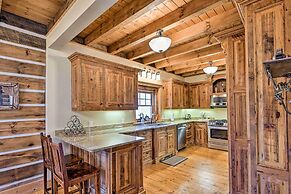 Hot Tub & Fire Pit: Getaway Near Nantahala Gorge!