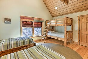 Hot Tub & Fire Pit: Getaway Near Nantahala Gorge!