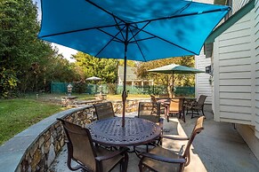 Historic Virginia Wine Country Villa w/ Pool, Yard