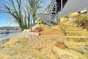 'fish House' w/ Deck, Fire Pit & River Views