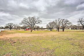 Dog-friendly Texas Ranch w/ Patio, Horses On-site