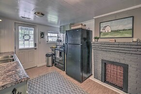 Damascus Cottage w/ Fire Pit - 1 Mi to Trails