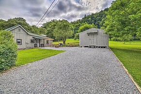 Damascus Cottage w/ Fire Pit - 1 Mi to Trails