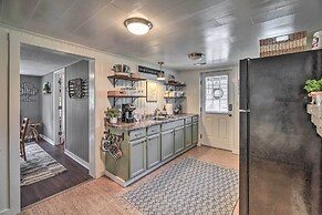 Damascus Cottage w/ Fire Pit - 1 Mi to Trails